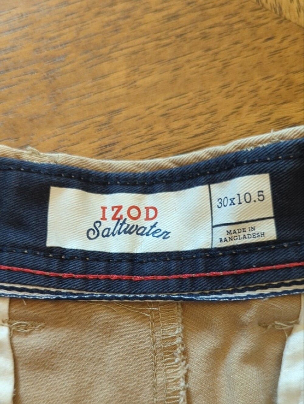 Izod Men’s Tan khaki Flat-Front Chino Shorts - Picture 2 of 8